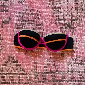 Victoria Bikini Top-34 B